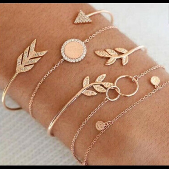 Jewelry - Leaf & Arrow 5Pc Bracelet Set